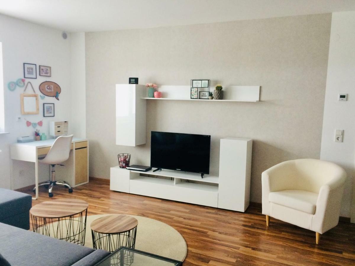 Neu! Top Apartment! 7Km Saarbruecken! Terrasse, Garten! Sulzbach  Eksteriør billede