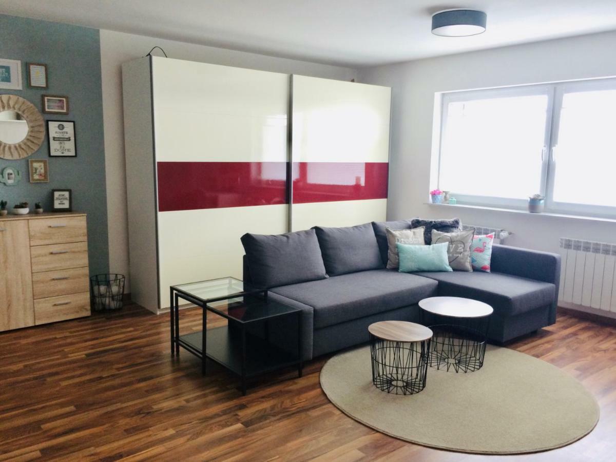 Neu! Top Apartment! 7Km Saarbruecken! Terrasse, Garten! Sulzbach  Eksteriør billede